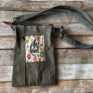 Vintage Addiction Canvas Crossbody Bag Be Kind